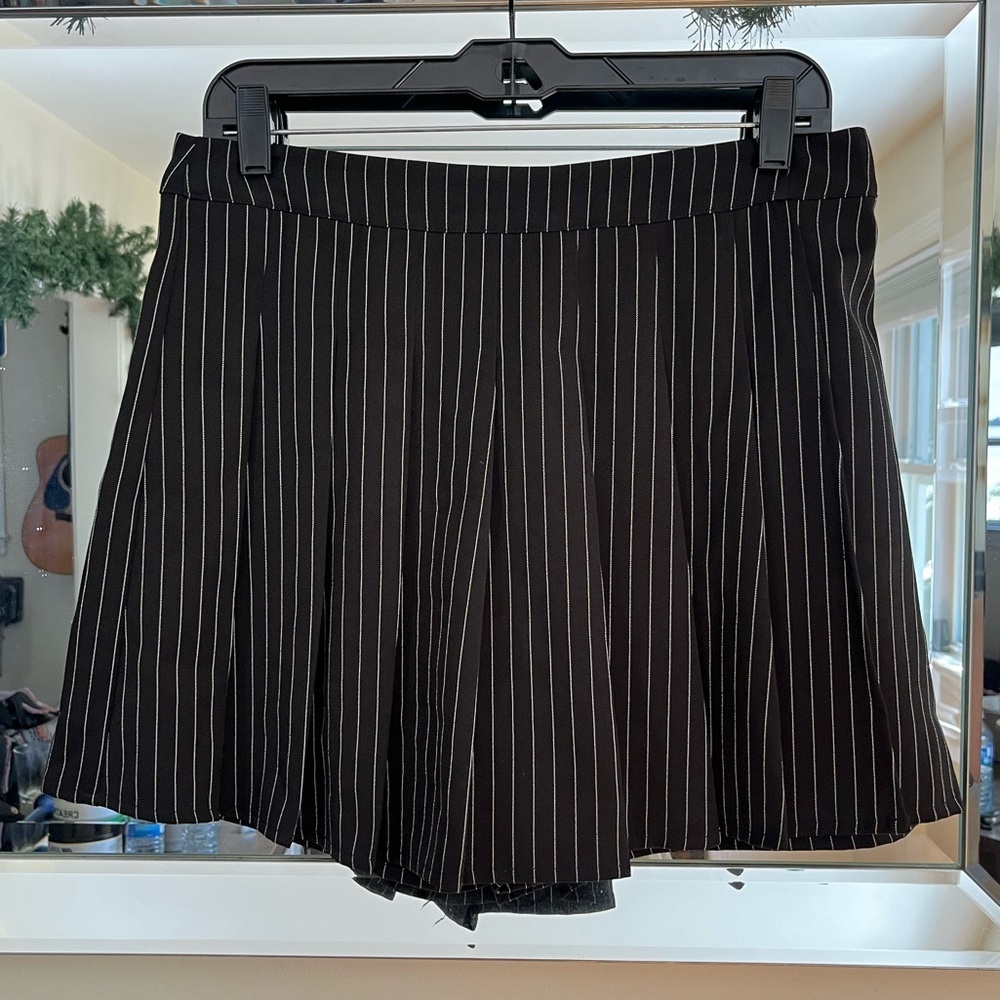 Preppy Plaid Y2K Skort Size L Dark Academia Schoolgirl vibes Plaid Skirt